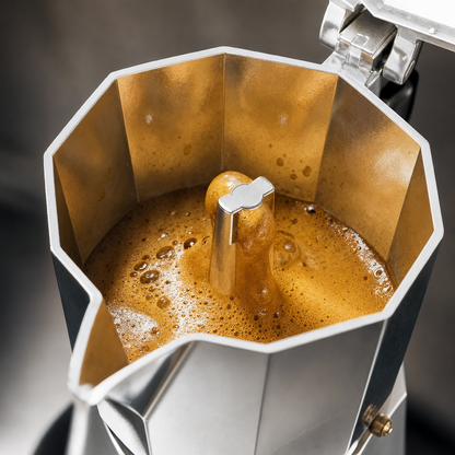 Cafeteira Italiana Bruma Belluno com extração e crema do café
