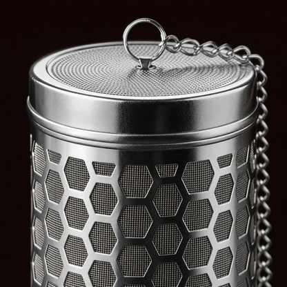 Infusor de Chá em Aço Inox Bruma Malha Fina com Corrente Longa - Detalhe da malha e colmeia